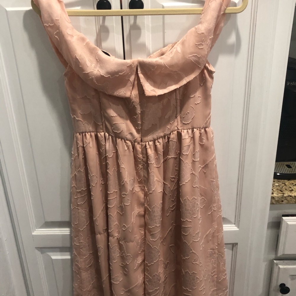 Cupcakes and Cashmere Off the Shoulder Pink Midi dress with Boning - Picture 3 of 6